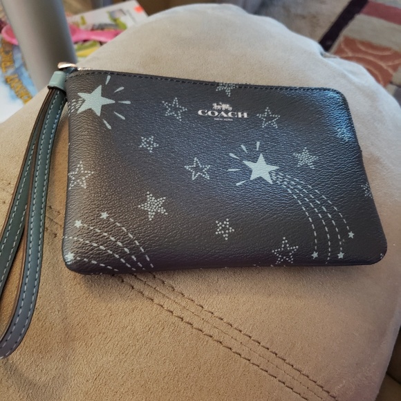 Coach wristlet - Picture 2 of 3